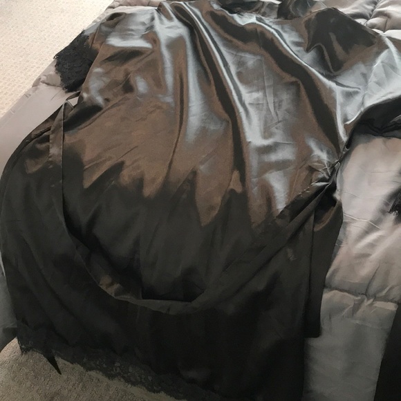 Silk Black Robe - Picture 3 of 3